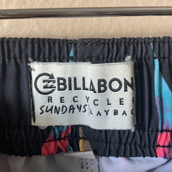 BILLABONG Recycler Sundays Layback Beach Shorts - Picture 4 of 7